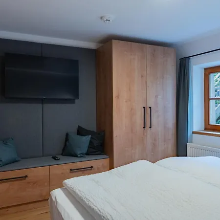 Neumeier Arpartments Apartment
